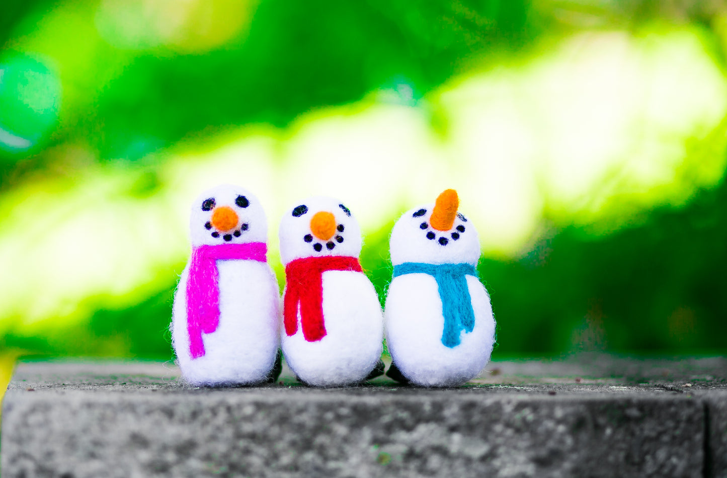 Felted Wool Snowman Cat Toy in Foxglove - With or Without Catnip