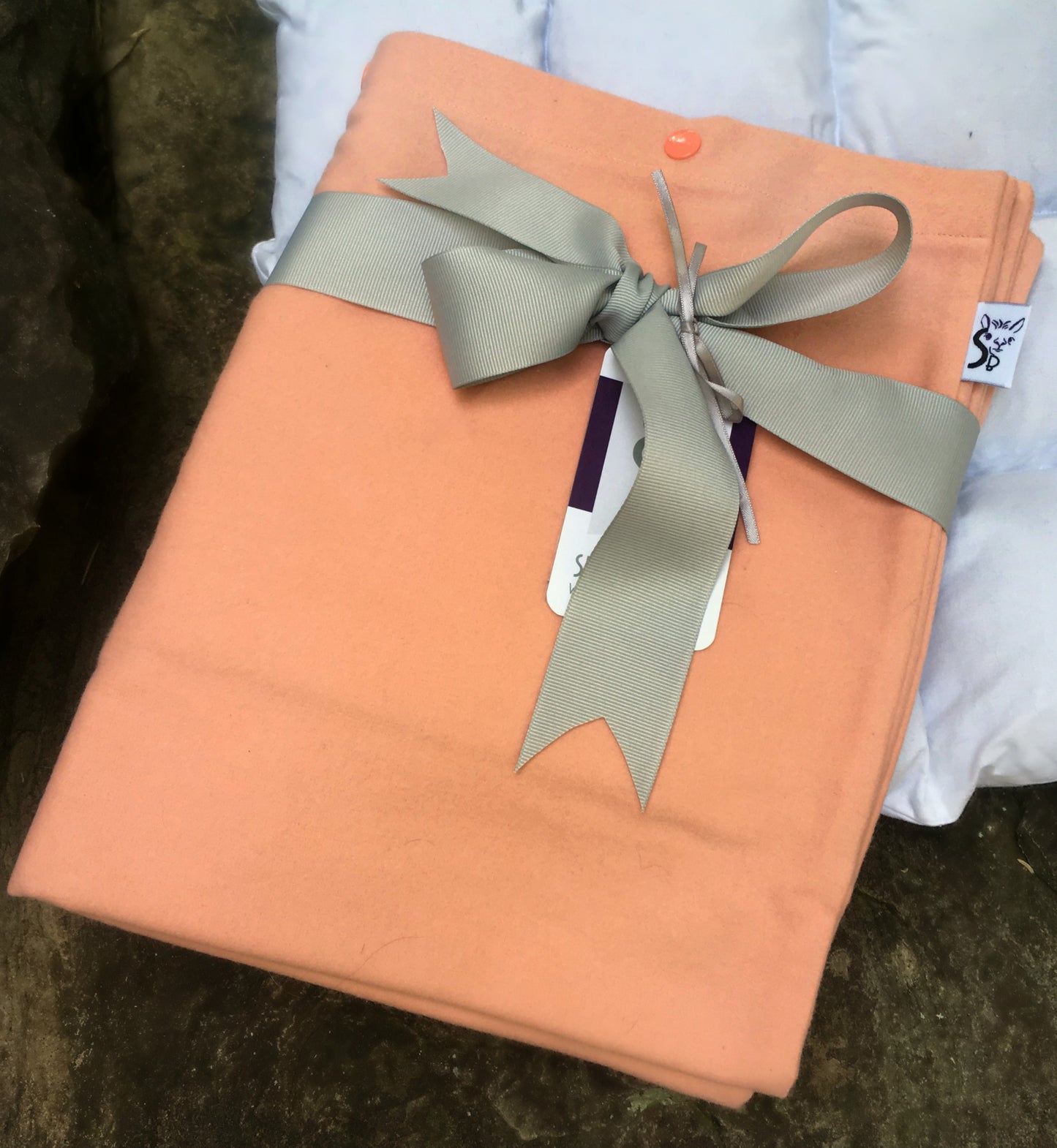 Paca Pet Pouf Pet Bed Flannel Solid Peach Cover