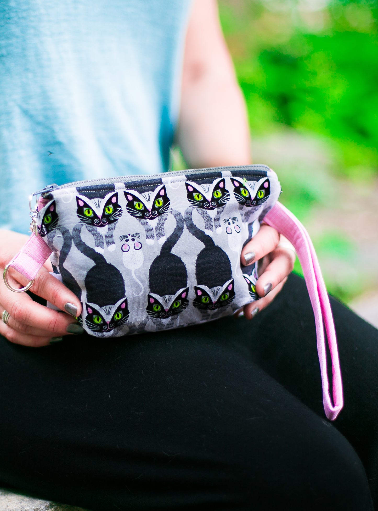 Cosmetic Bag Dog Leash Bag Wristlet Purse with Foodsafe Waterproof Lining Cat and Mouse